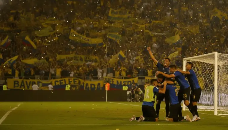 Ecuador’s 20-Year Comeback: 2-1 Victory Over Germany Secures Knockout Spot